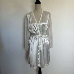 Vintage Morgan Taylor Intimates White Wedding Robe Lace Sleeves Size Small